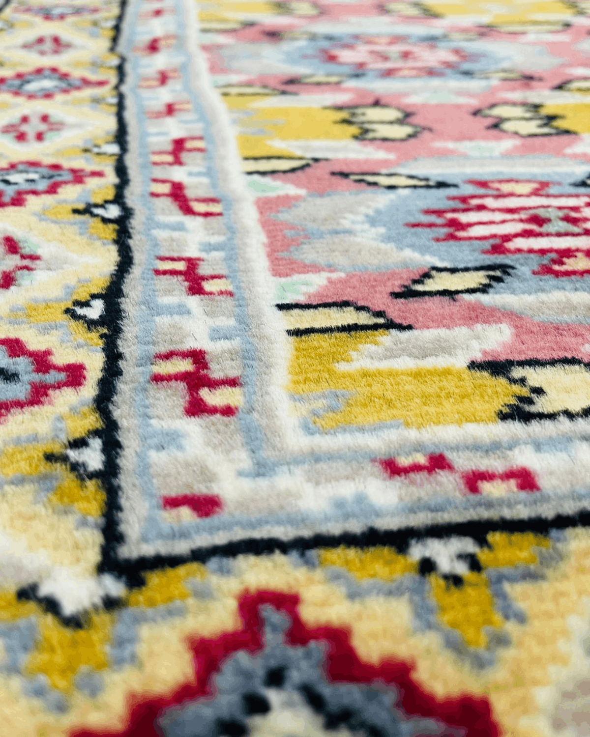 Traditional Carpet Set – Wall Hanging Rug with Matching Runner